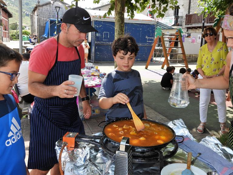 Paella lehiaketako partaideak ( 1 )