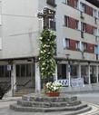 Maiatzak hiru, Santa Kutzak ospatzen dira Zestoan. Aizarnak egin zuen hiribildu hau deitura honekin bataiatu zuten eta eguna ospatzeko benetan dotore apaintzen duten gurutzea. Ez da sortu zenean jarritako gurutzea izango, baina ohiturak jarraitu egiten du.